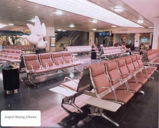 LaPaloma Airport Alta Seating.jpg (292597 bytes)